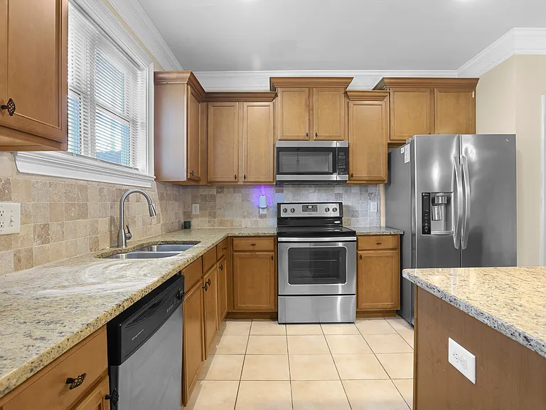 174 Woodhaven Way — Photo 5