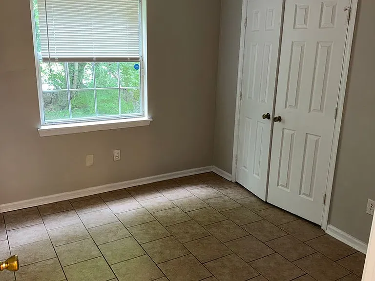 515 Mystic Dr — Photo 4