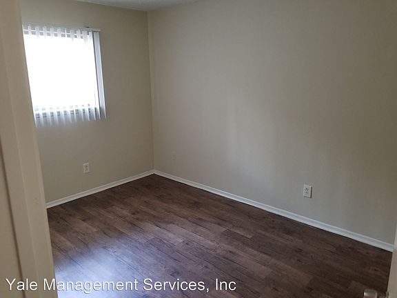 5th image of 1324 S Alta Vista Ave APT 19