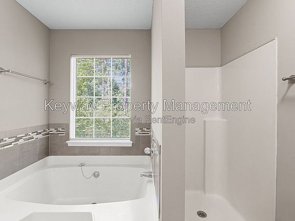3rd image of 4263 Waylon Dr