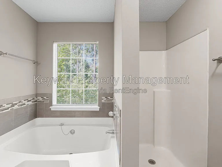4263 Waylon Dr — Photo 3