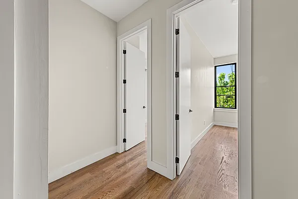 Rented by Friedman Mayer, LREB | media 8