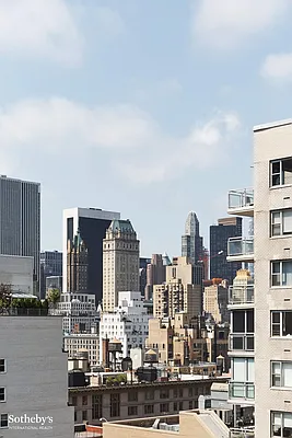 Sold by Sotheby's International Realty | media 10