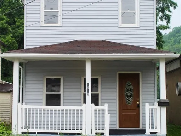 1019 Commerce St, Wellsville, OH 43968