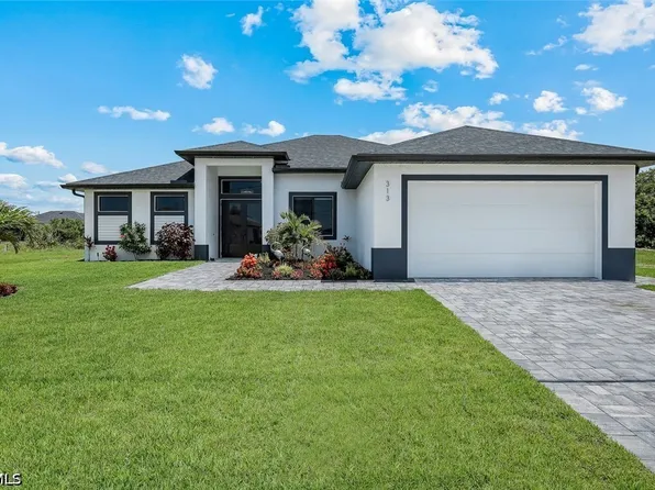 313 NE 5th Terrace Cpe, Coral, FL 33909