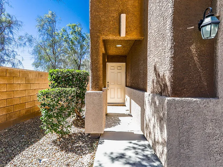 8257 Vanity Fair Ln — Photo 4