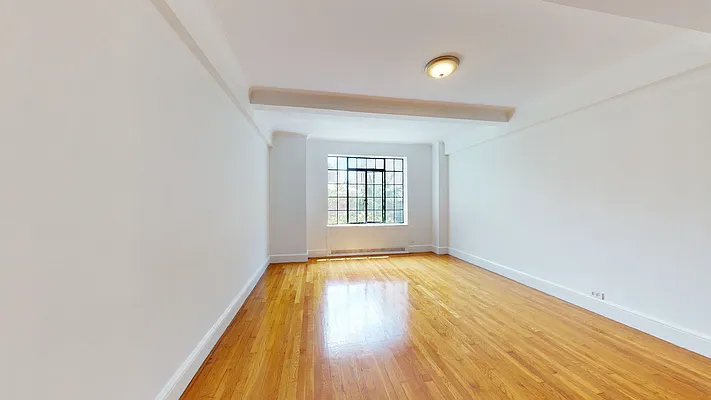 Rented by Bond New York | media 16