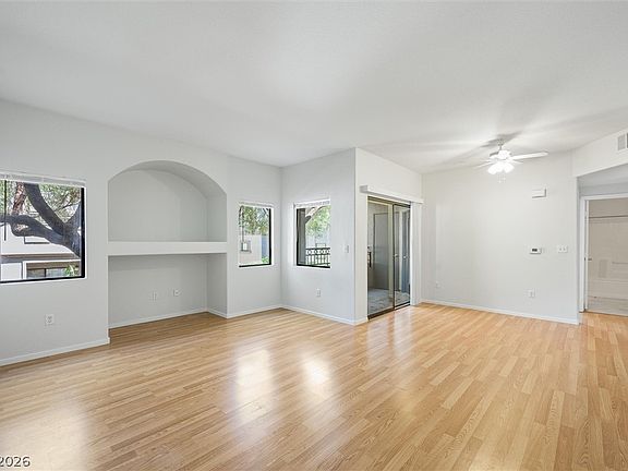 3rd image of 8250 N Grand Canyon Dr Unit 1137