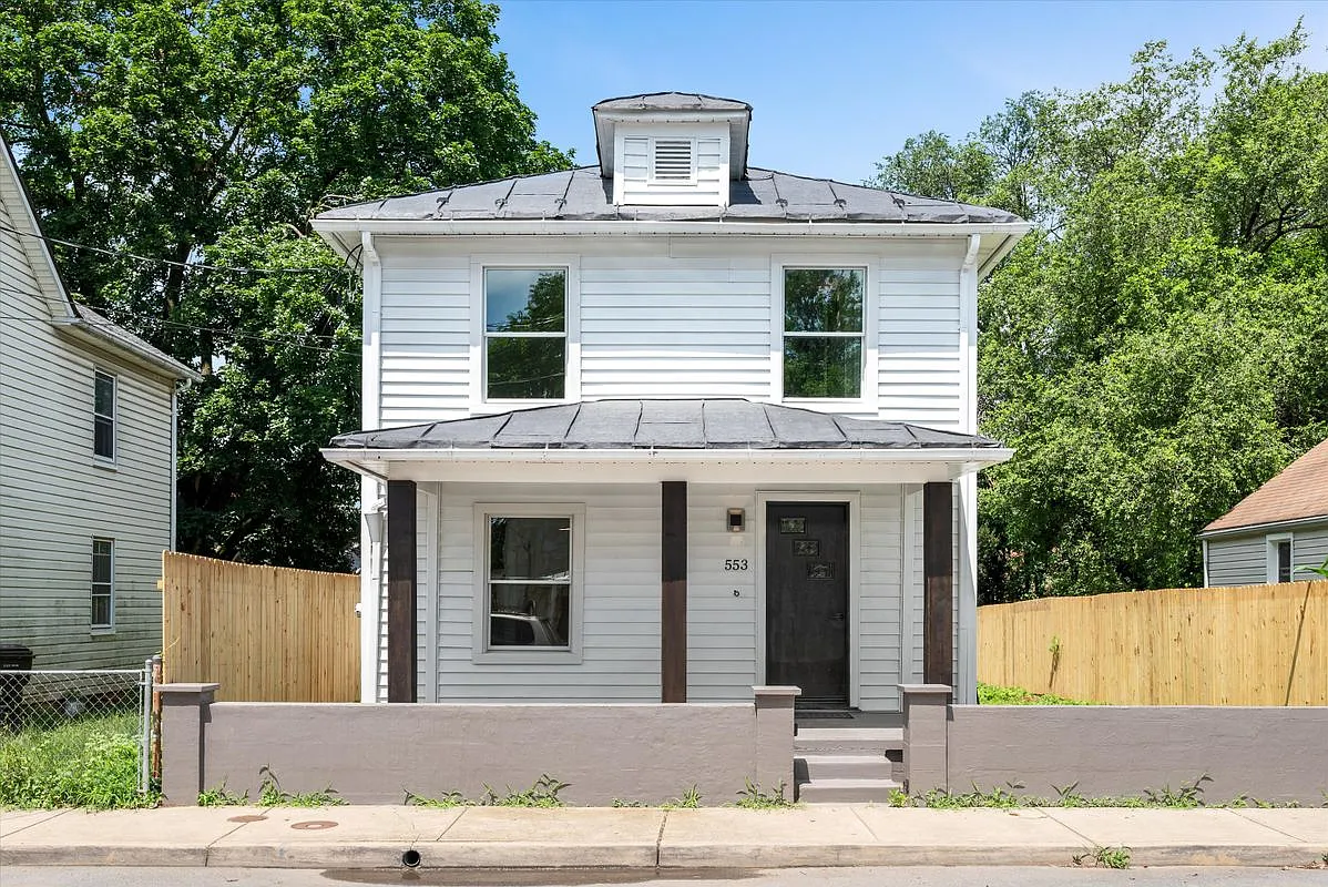 3 bed, 2.0 bath, 1362 sqft, $1,950 — Photo 1