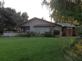 120 S State Frontage Rd, Tonasket, WA 98855