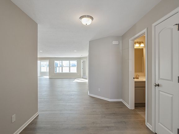 3rd image of 15705 W 102nd Pl