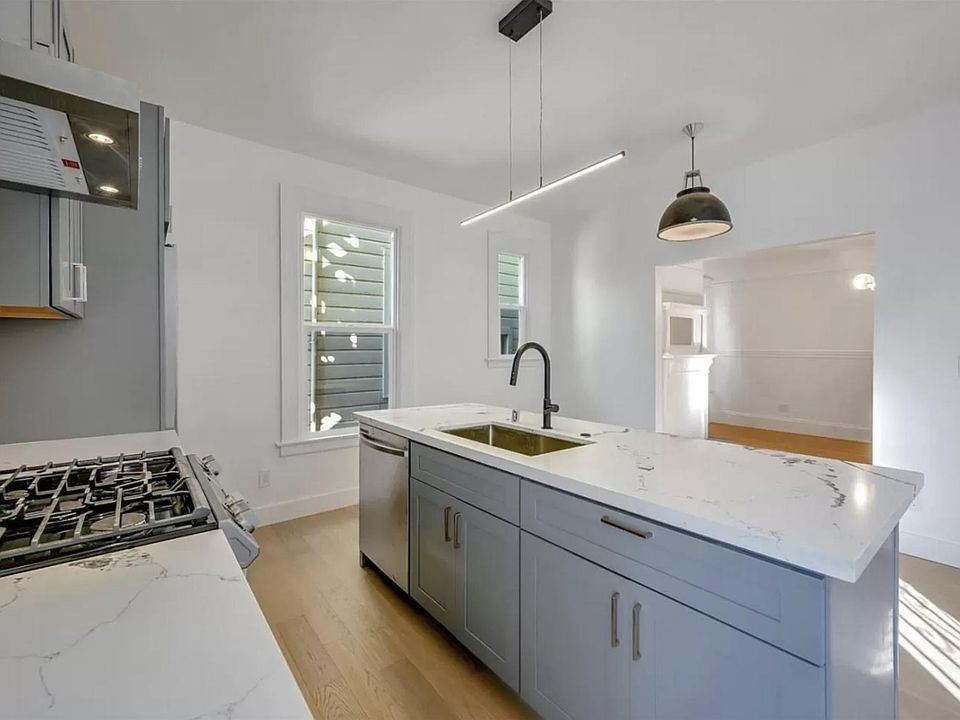 1st image of 1336 S Van Ness Ave #1336