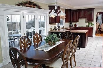 Kitchen Breakfast Area