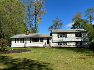 1 Hilldale Ln, Bethel, CT 06801