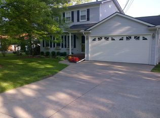 591 Grace Ave, Rochester Hills, MI 48307