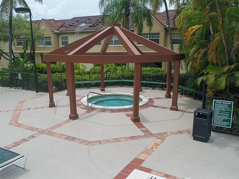 18310 NW 68th Ave #L — Photo 12