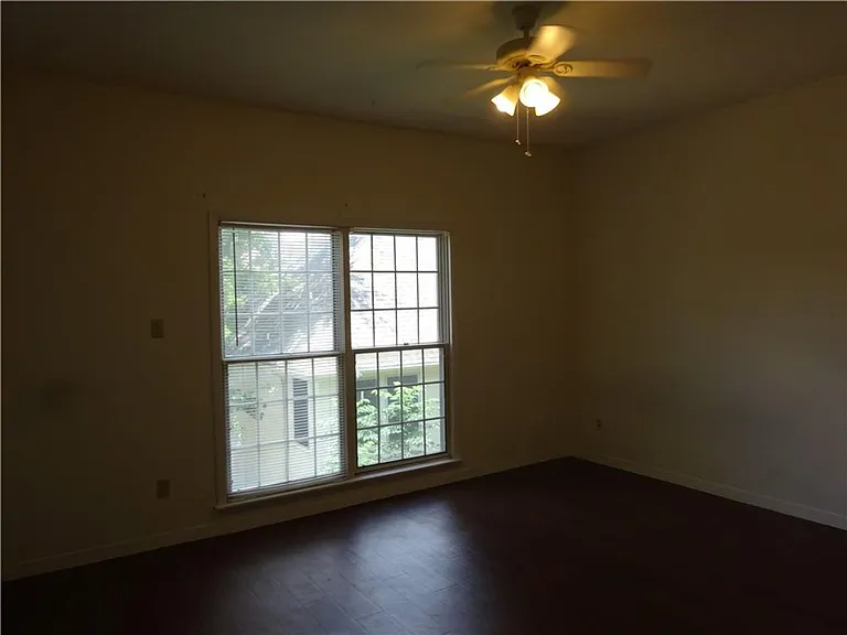 3200 Duval St #204 — Photo 12