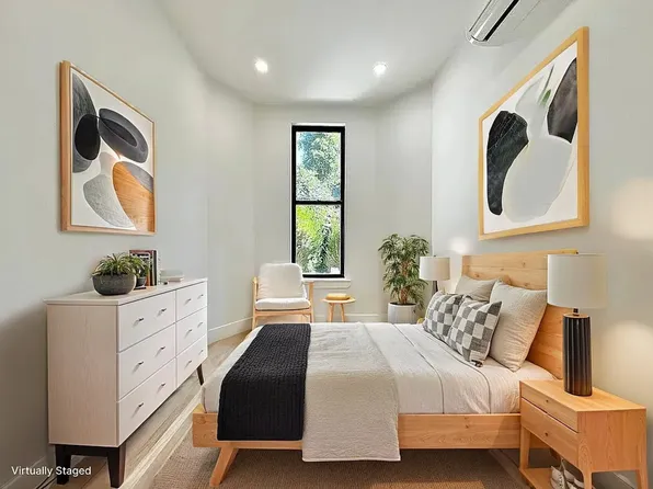 1118 Willoughby Avenue image 5 of 16