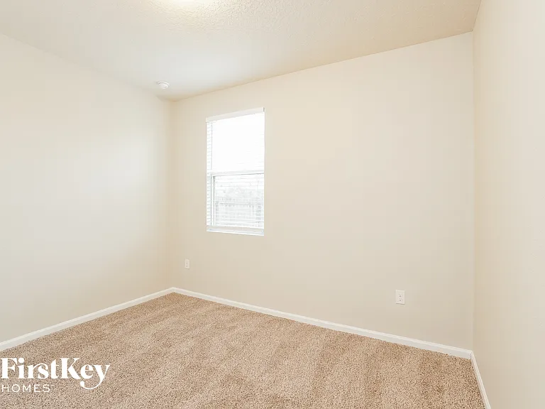 3526 Summit Oaks Dr — Photo 11