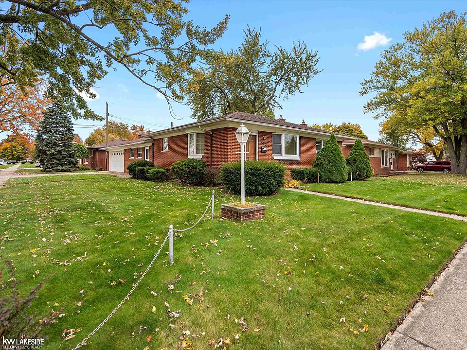 1st image of 15768 Canberra St