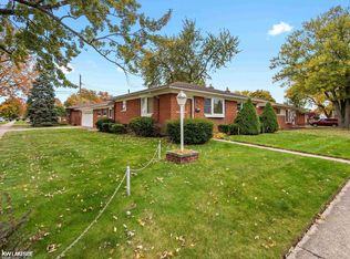 15768 Canberra St, Roseville, MI