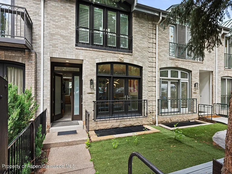 812 E Cooper Ave — Photo 41