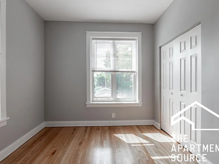 1253 W Rosemont Ave #2 — Photo 11