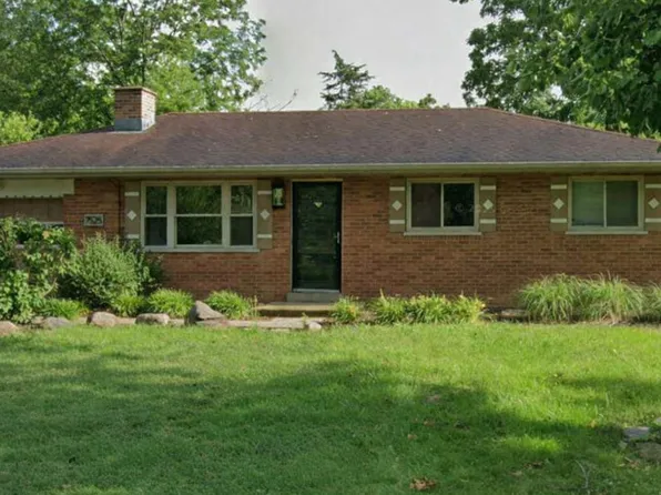 7525 Esther Dr, West Chester, OH 45069