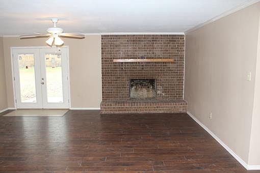 4th image of 208 Jill Ln