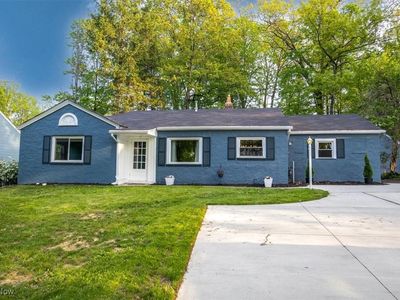 6401 W Ridgewood Dr, Parma, OH, 44129