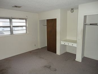 3rd image of 605 Glade Park Dr
