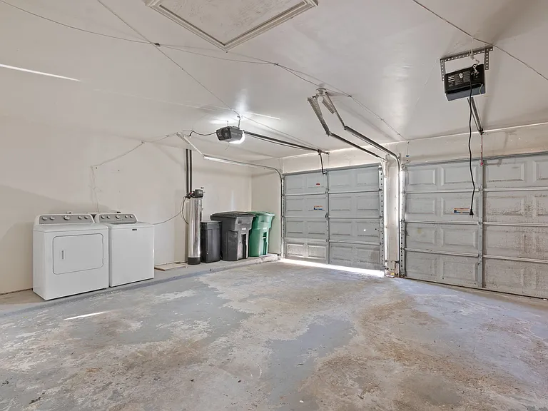 8530 Scenic Green Dr — Photo 22