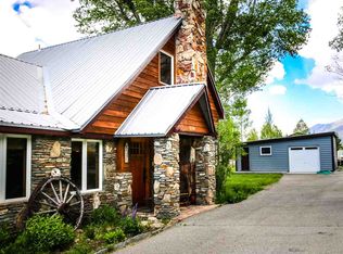 209 Crowley Lake Dr, Crowley Lake, CA 93546