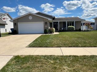 6101 88th Ave, Crown Point, IN 46307