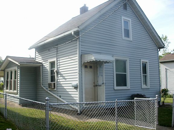 Front SE View