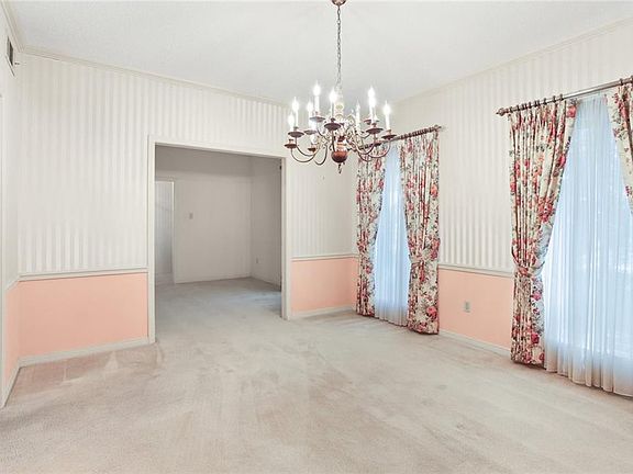 3rd image of 2473 Cumberland Ct