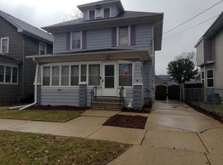 427 E Park Ave, Aurora, IL 60505