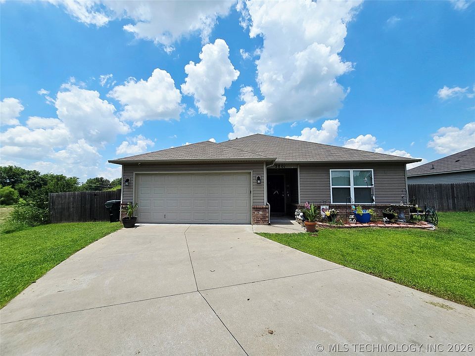 1st image of 2801 Lariat Ln