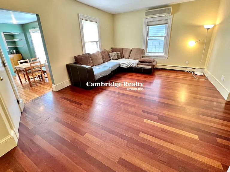 32 Fairmont Ave #2T — Photo 4
