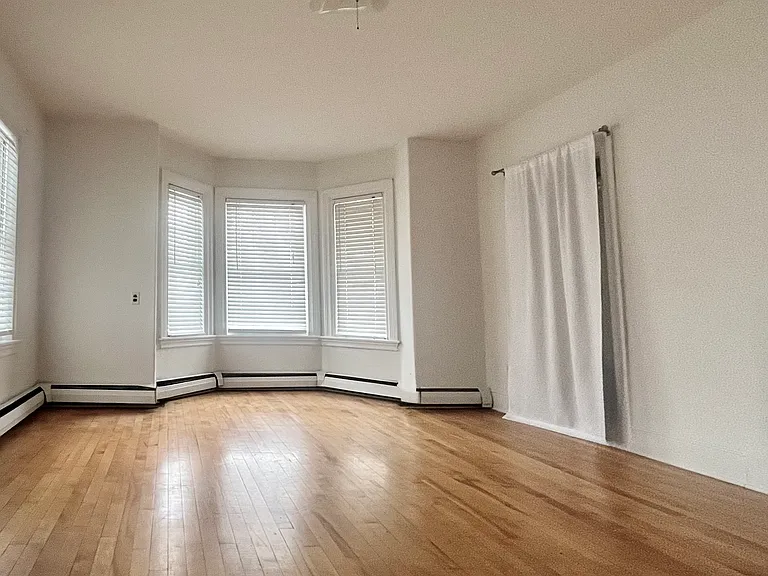 Bedroom #1