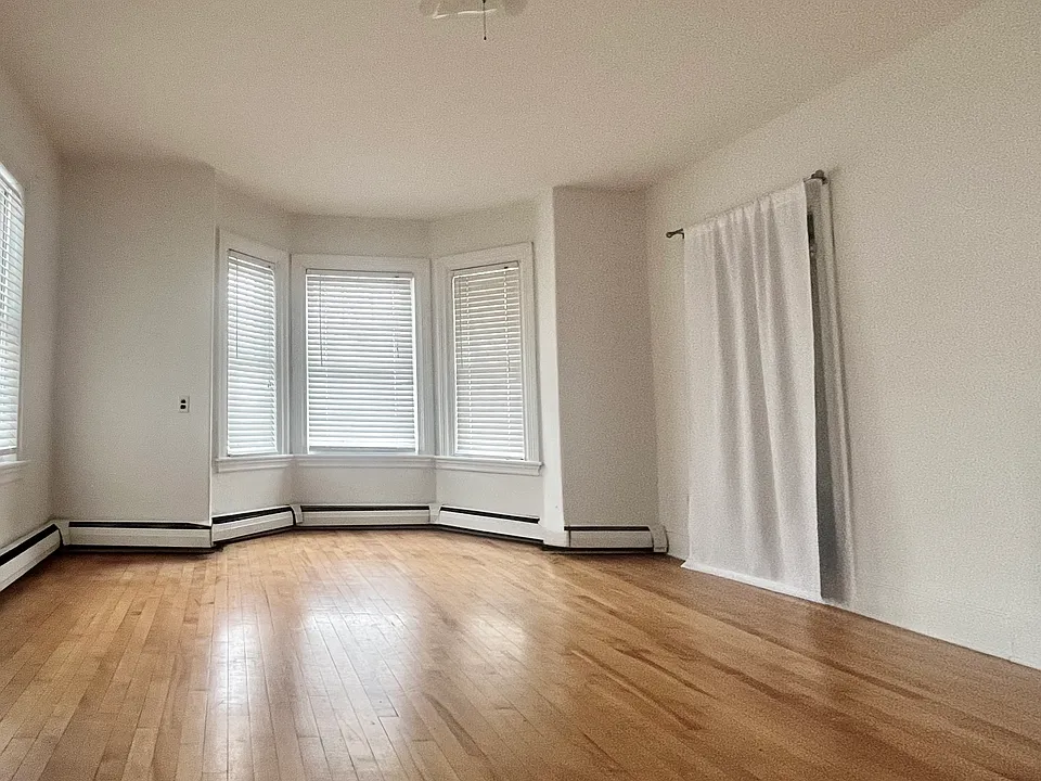 104 Pier St #2F