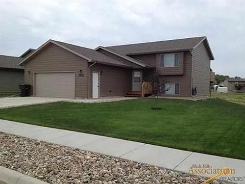 3492 Knuckleduster Rd Photo 1