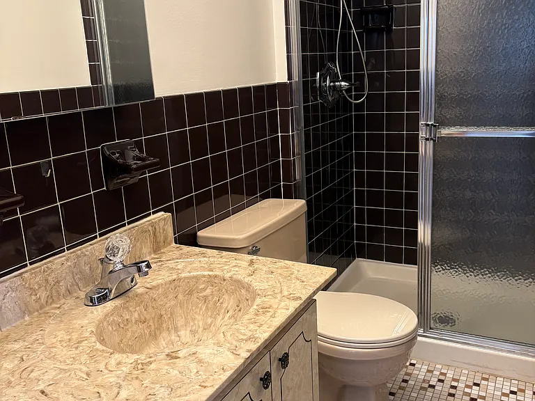 6 Daniel Ct #A — Photo 7