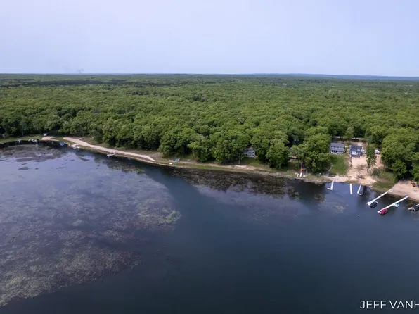 15013 S Star Lake Dr, Baldwin, MI 49304