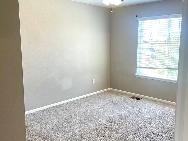 25147 E Maple Ave — Photo 22