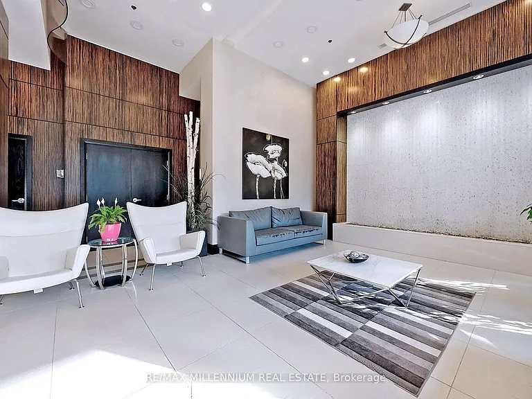 25 Lower Simcoe St #1508 — Photo 4