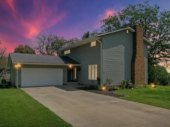 801 S High St, Paxton, IL 60957