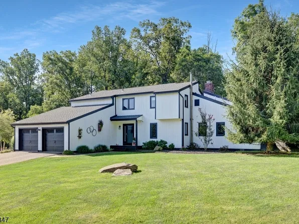 11 Tara Way, Franklin Twp., NJ 08867