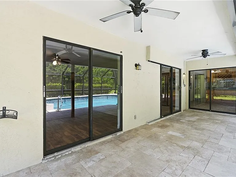 19028 Pine Run Ln — Photo 13