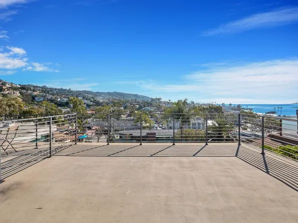 160 Cedar Way APT F, Laguna Beach, CA 92651